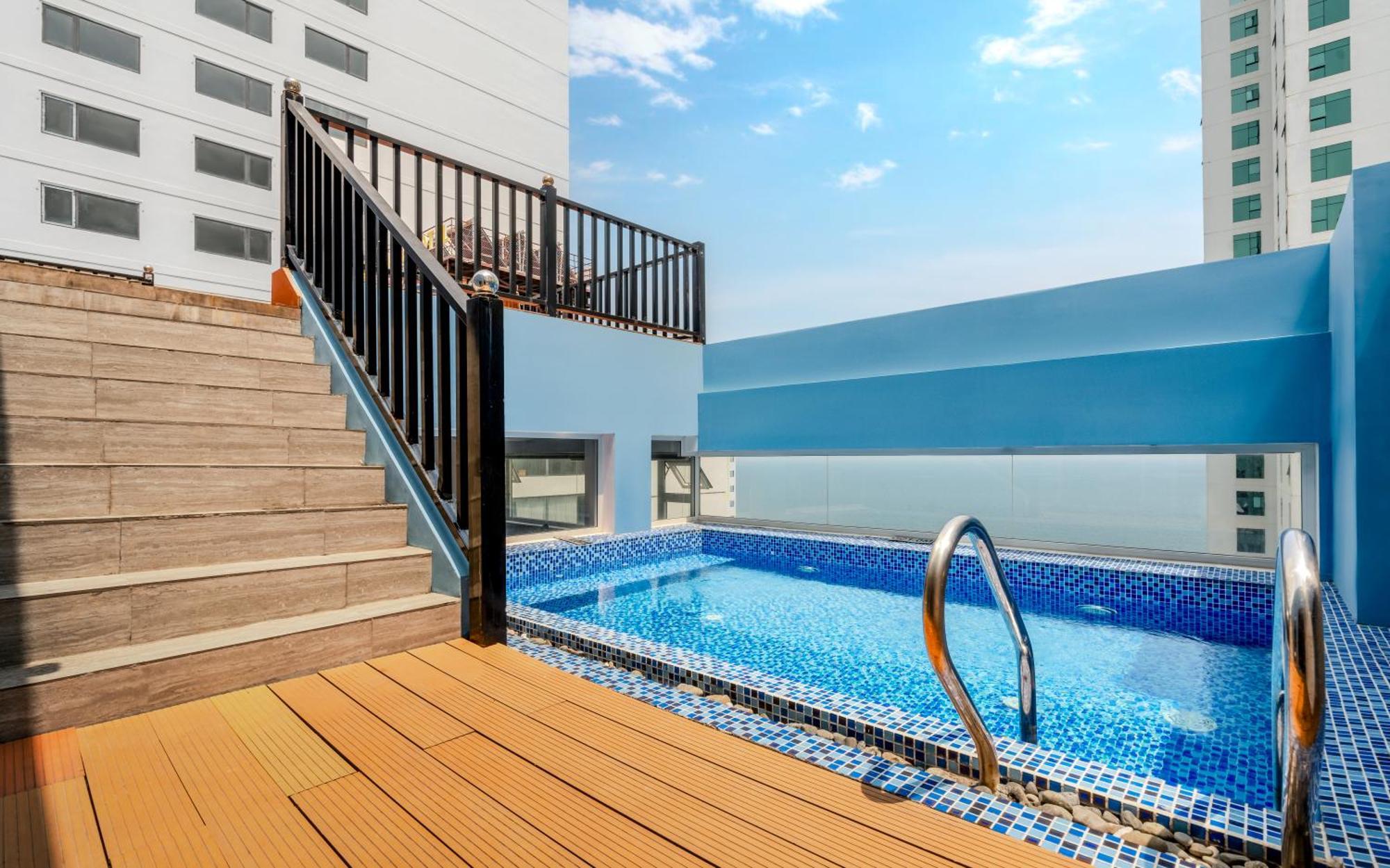 Bidv Beach Hotel Nha Trang Exteriör bild