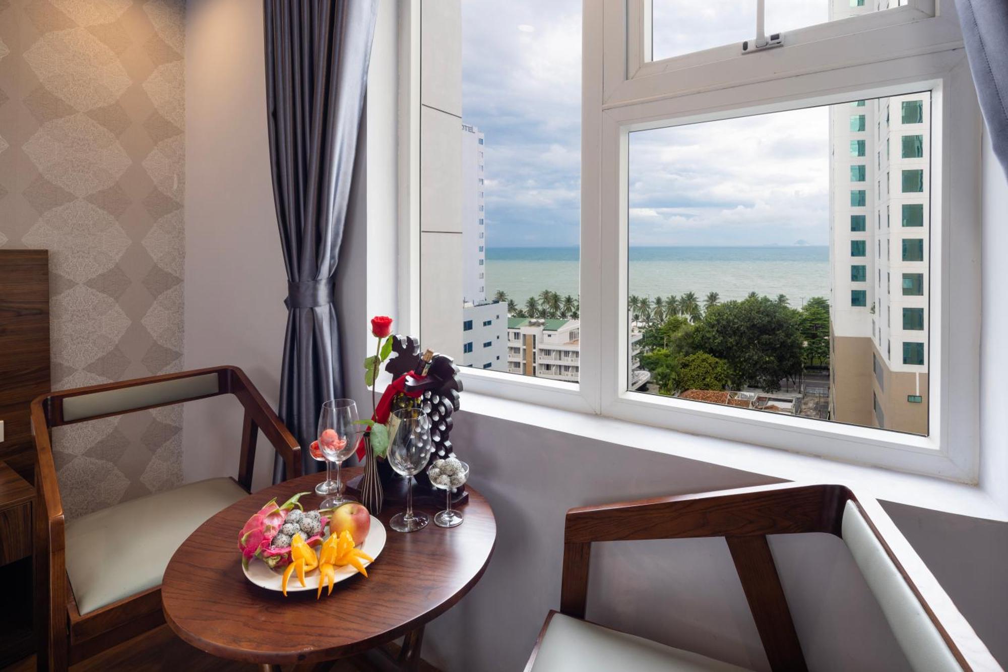 Bidv Beach Hotel Nha Trang Exteriör bild